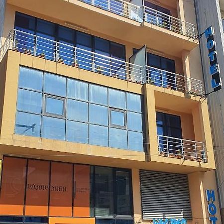 Blossom Hotel Batum Dış mekan fotoğraf