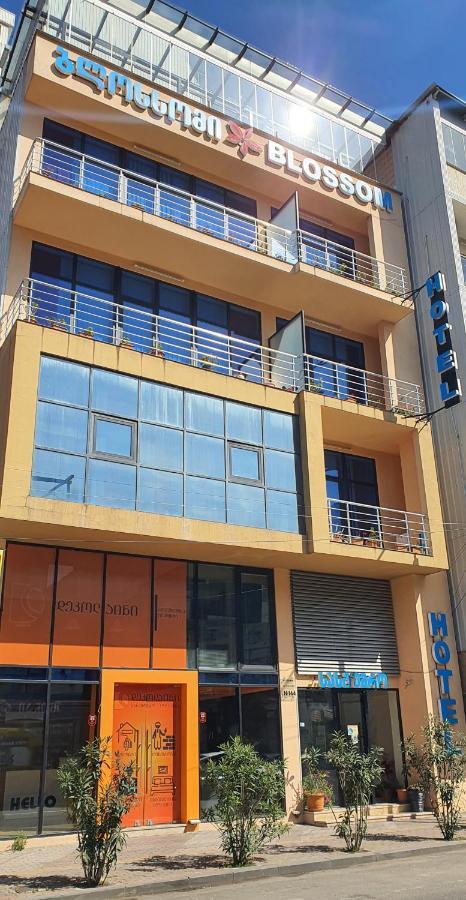 Blossom Hotel Batum Dış mekan fotoğraf