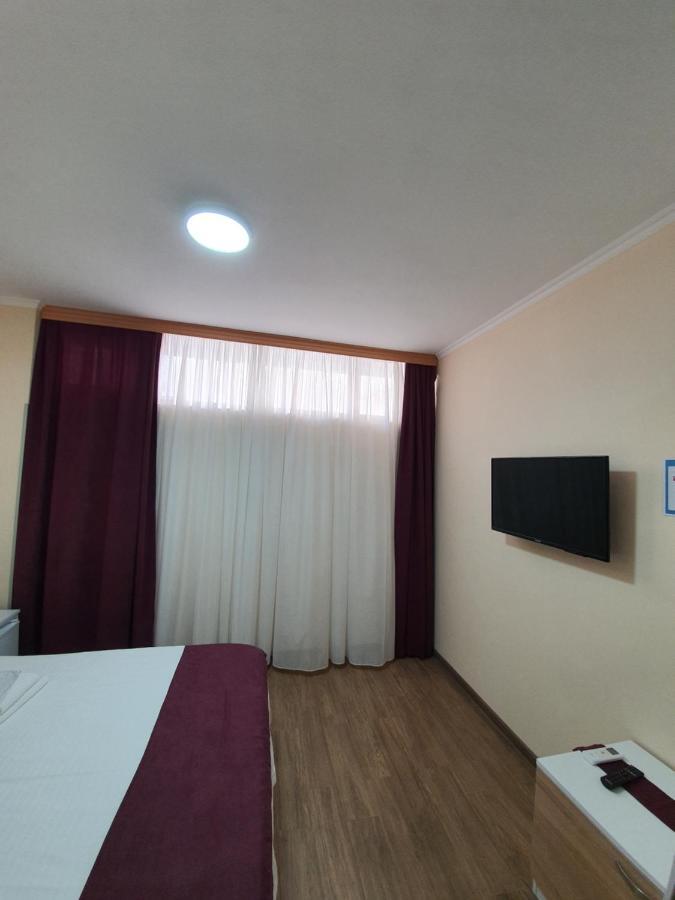 Blossom Hotel Batum Dış mekan fotoğraf
