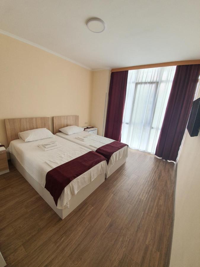 Blossom Hotel Batum Dış mekan fotoğraf