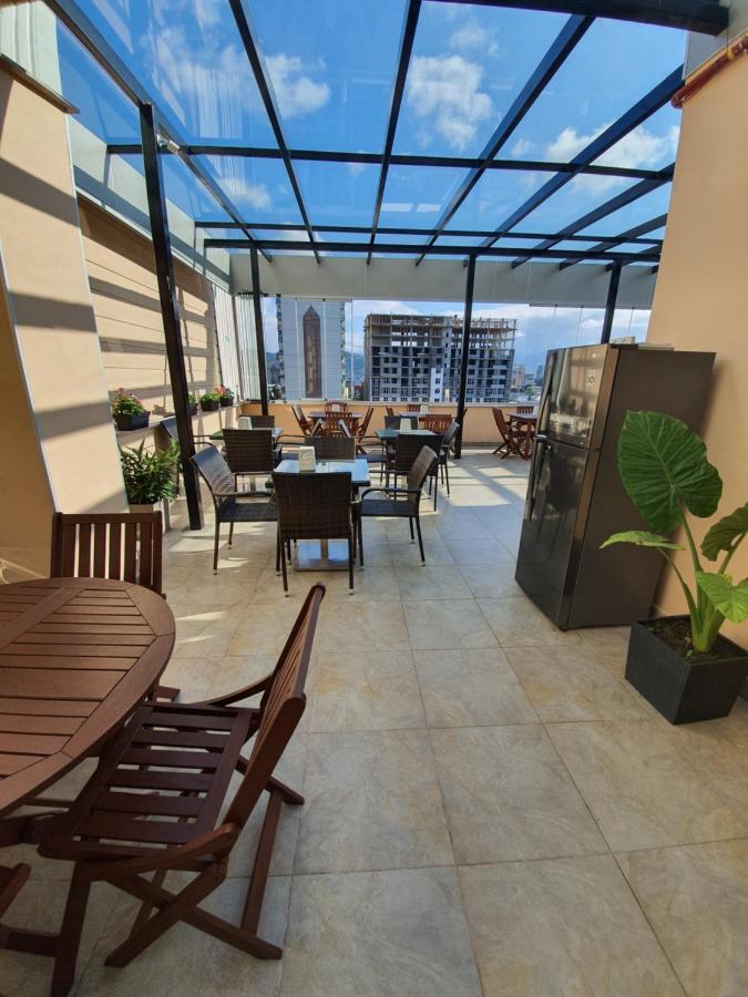 Blossom Hotel Batum Dış mekan fotoğraf